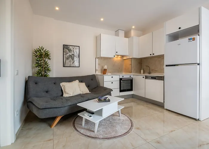 Rose 4 Marvellous 1+1 Cleopatra *